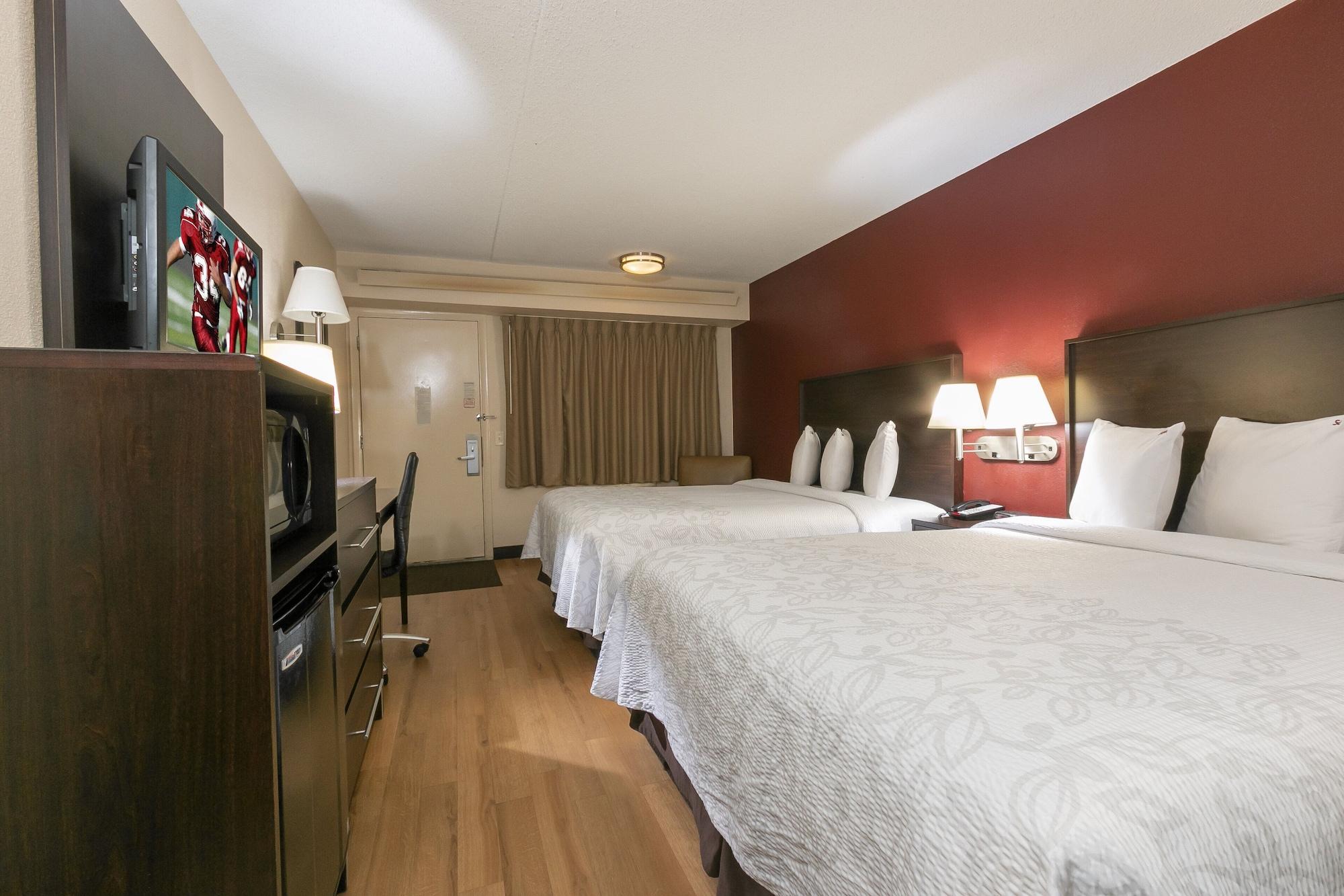 Red Roof Inn Plus+ Pittsburgh South - Airport Екстериор снимка
