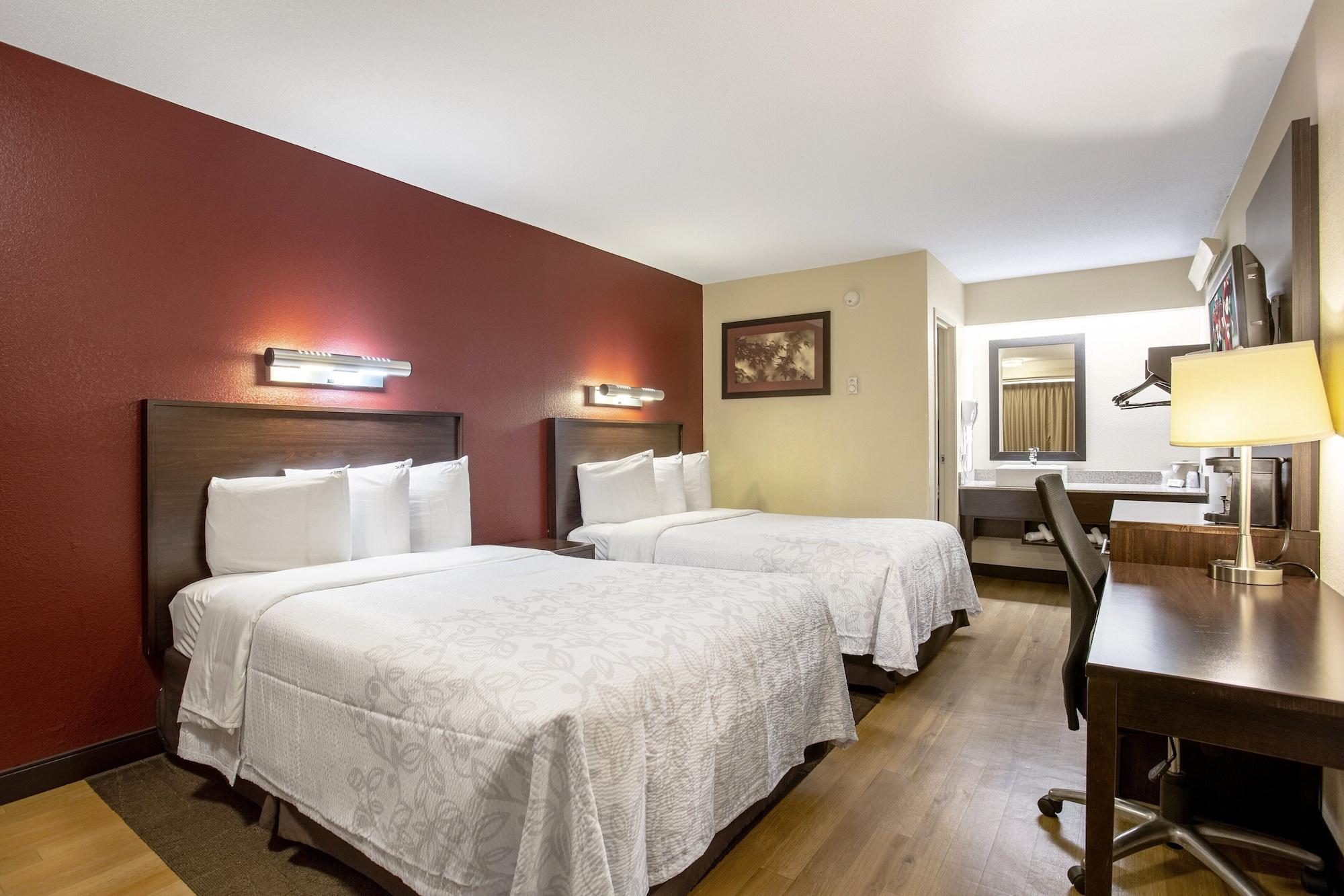 Red Roof Inn Plus+ Pittsburgh South - Airport Екстериор снимка