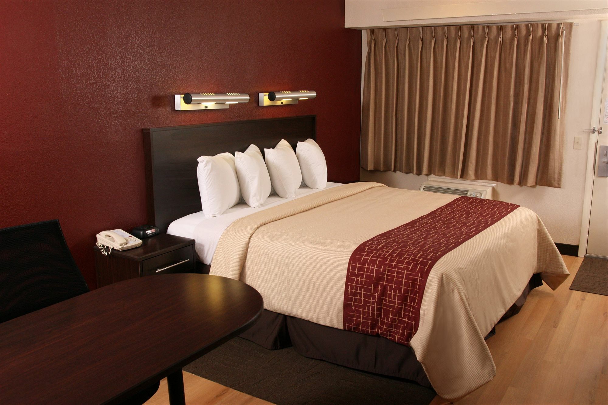 Red Roof Inn Plus+ Pittsburgh South - Airport Екстериор снимка