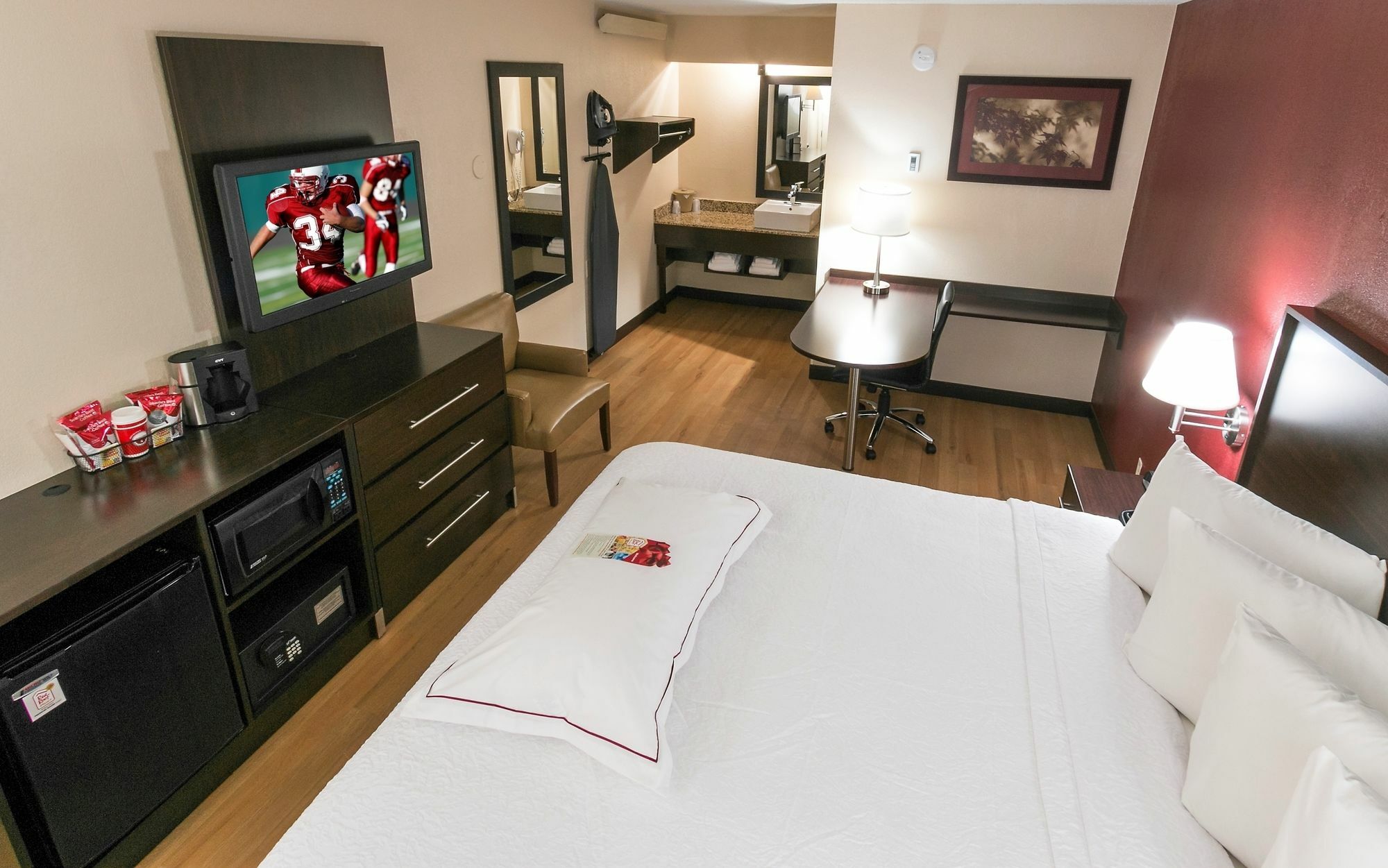 Red Roof Inn Plus+ Pittsburgh South - Airport Екстериор снимка